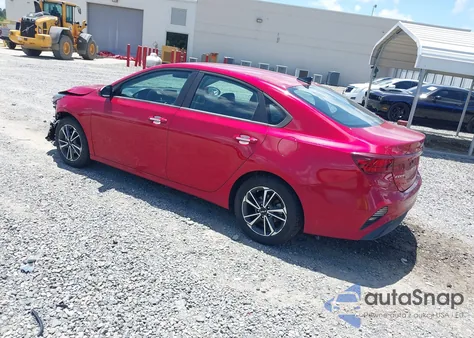 2022 Kia Forte Lxs z USA, uszkodzony, nr VIN 3KPF24AD7NE458761